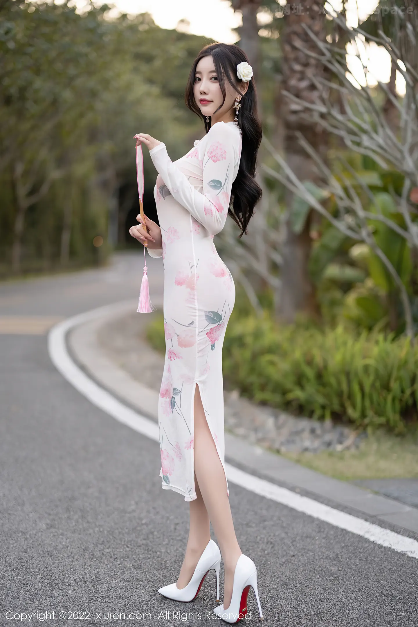 图片[6]-[XiuRen秀人网]VOL.4800 女神杨晨晨Yome轻透白色旗袍配肉丝秀完美身材迷人诱惑写真78P-秀人网官方网站